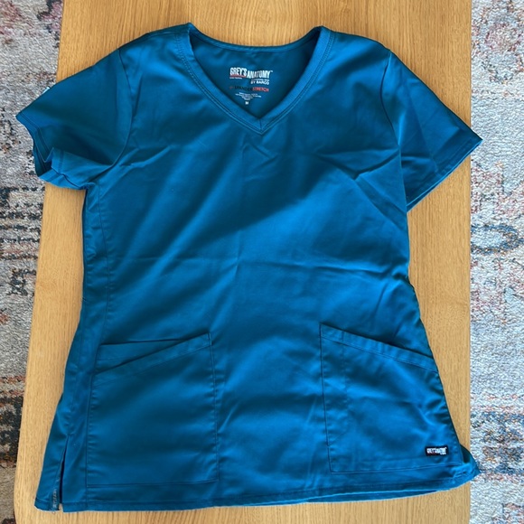 Scrubs - Picture 2 of 2